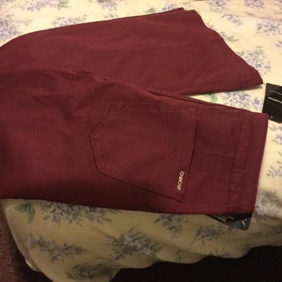 Bebe - Picture 2 of 4